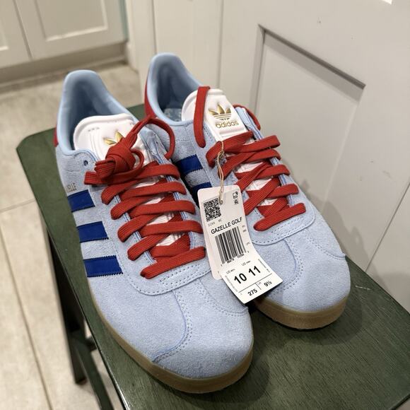 Athletic_Shoes